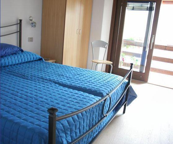 B&B Gardumo Ronzo-Chienis 部屋 写真